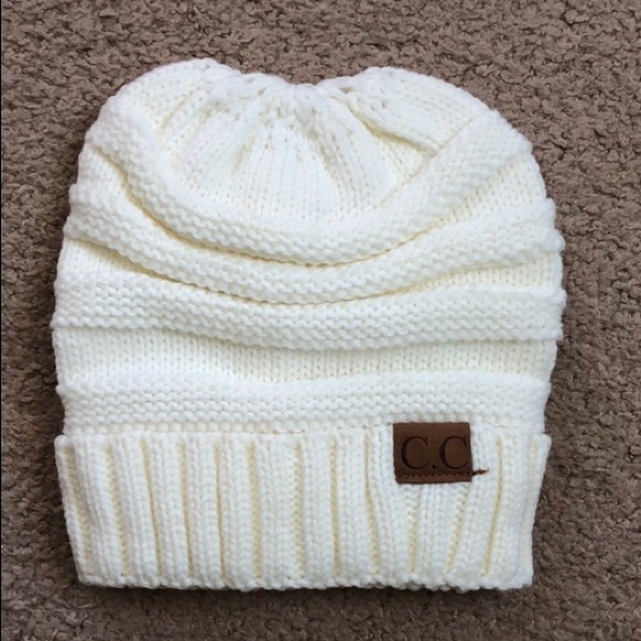 Fall & winter must have knit CC beanies - Picture 6 of 8